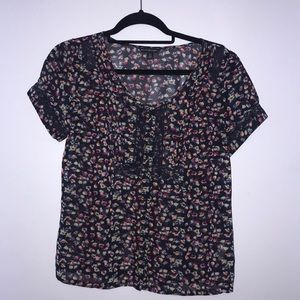 American Eagle Floral Blouse